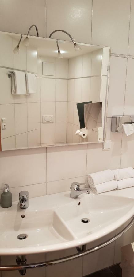 Gasthof Schiller Bei Bamberg Strullendorf Dış mekan fotoğraf